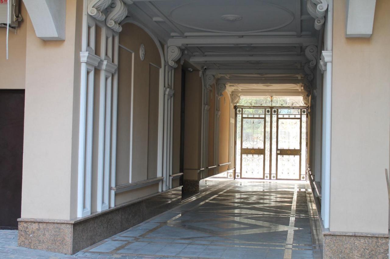 Apartment - Heart Of Odessa Buitenkant foto