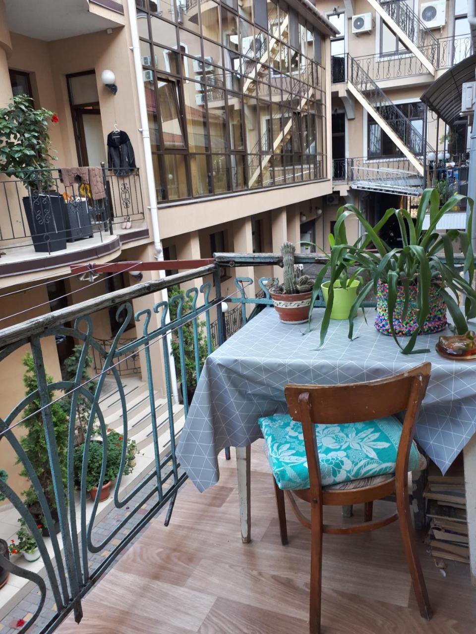Apartment - Heart Of Odessa Buitenkant foto