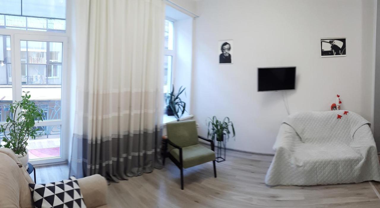 Apartment - Heart Of Odessa Buitenkant foto
